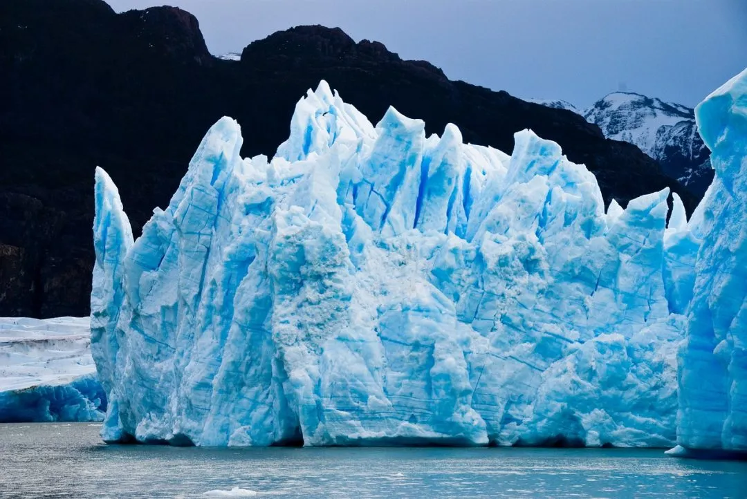 Embarcación en Lago Grey