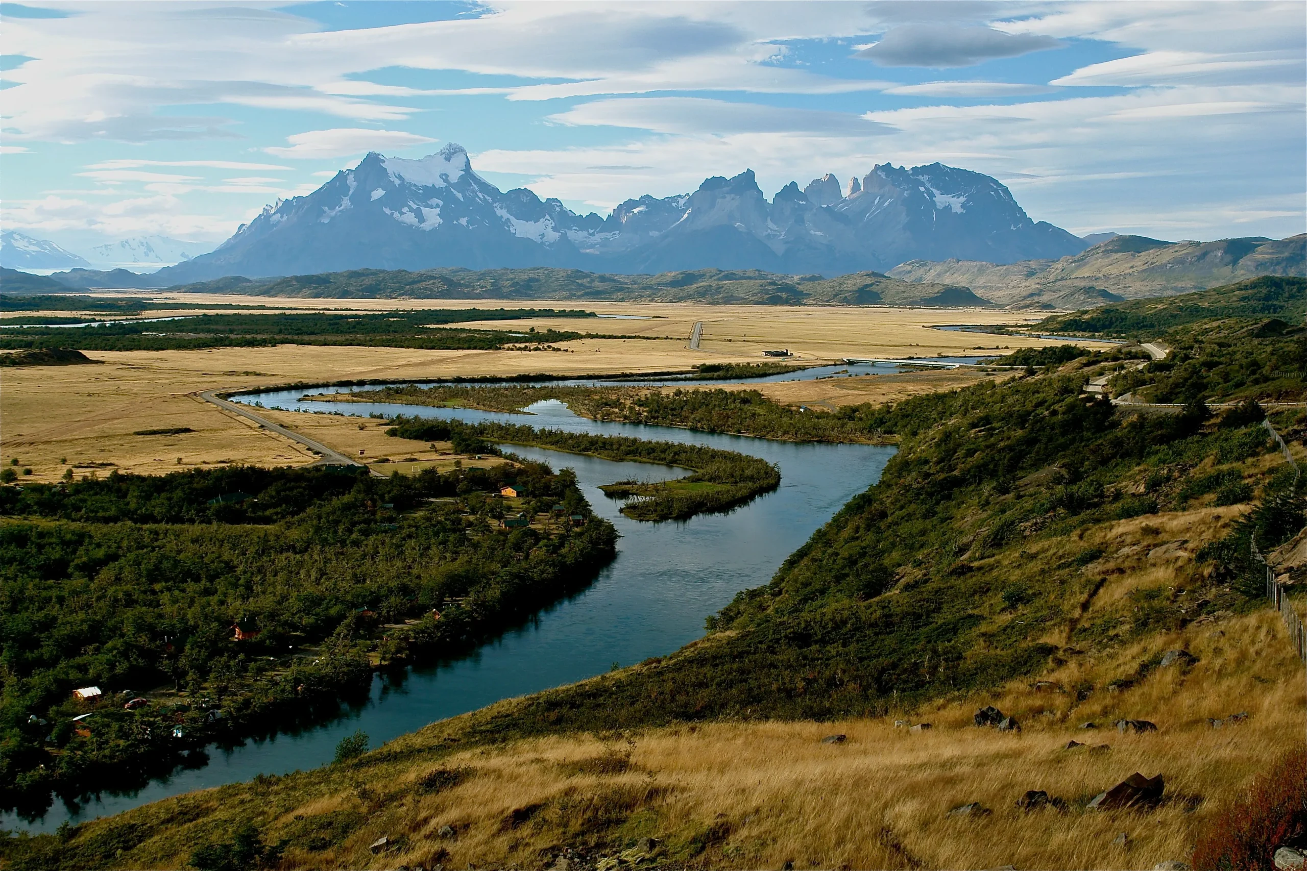 Río Serrano y Cordillera Paine