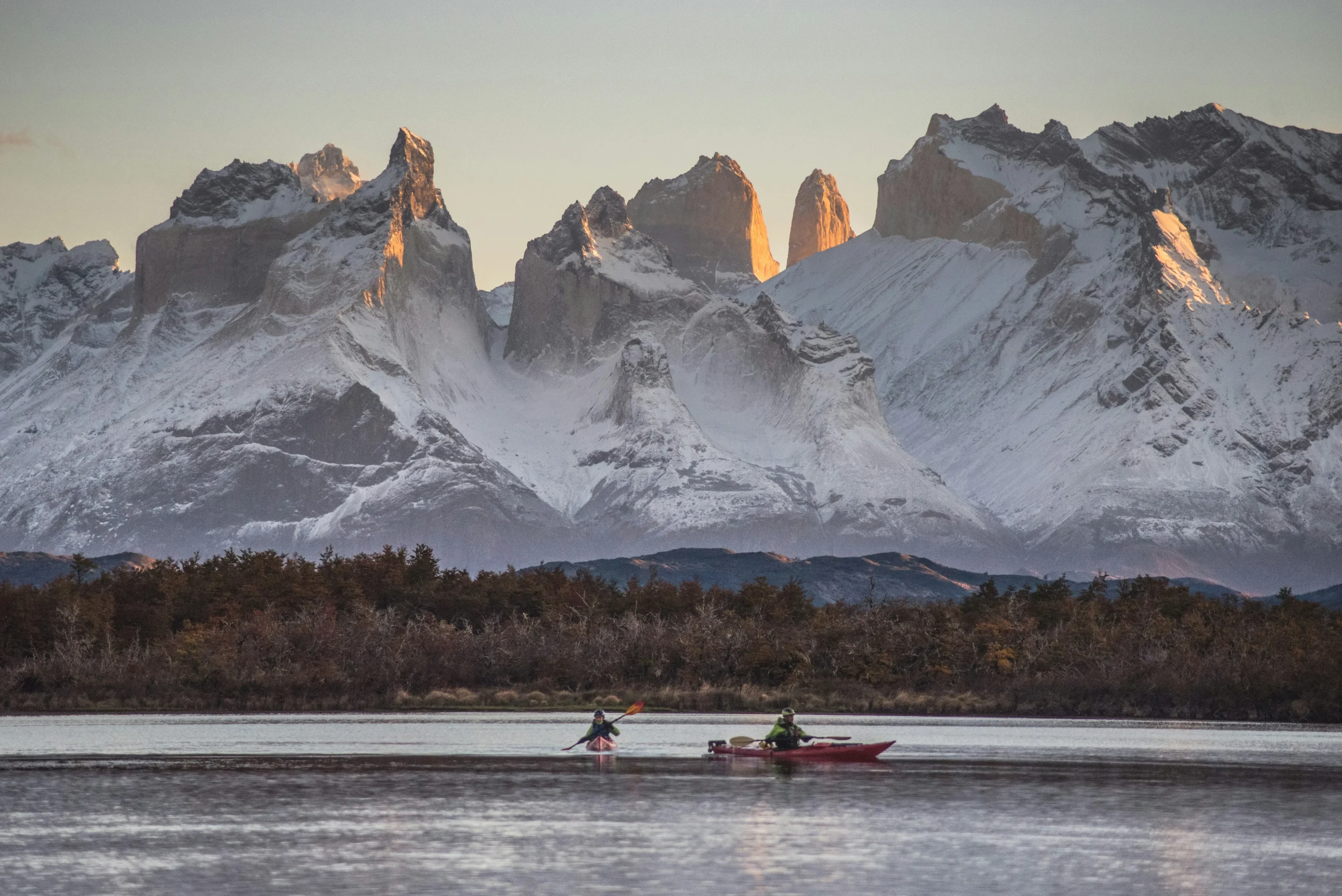 Kayak en Río Serrano
